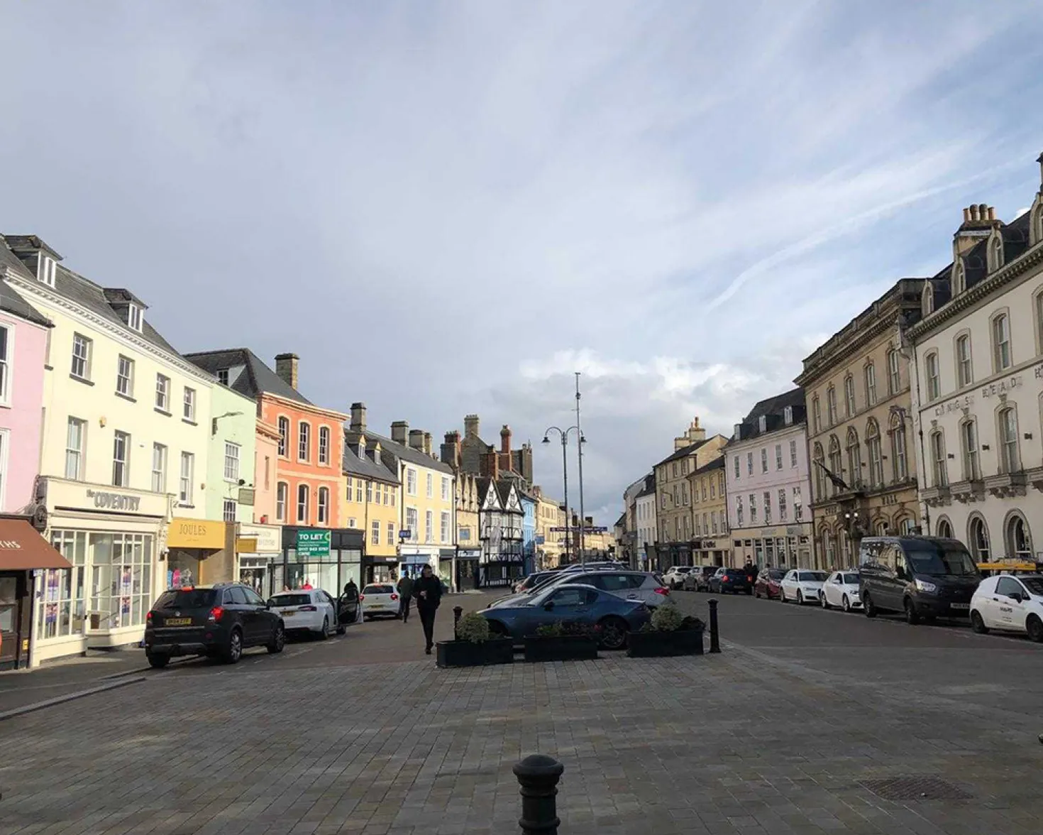 Why You Should Shop Local  In Cirencester Today image